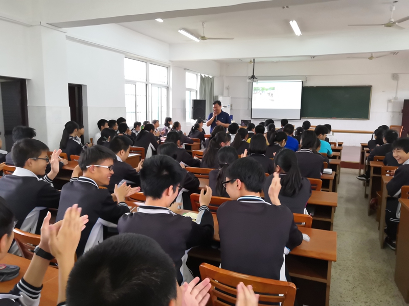 E:\教务处文件夹\2018-2019学年第二学期\教研活动\作文指导2019.5.15\QQ图片20190516093146.jpg