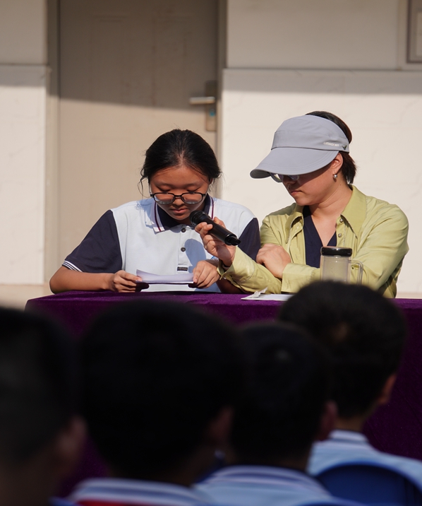 学生发言.jpg